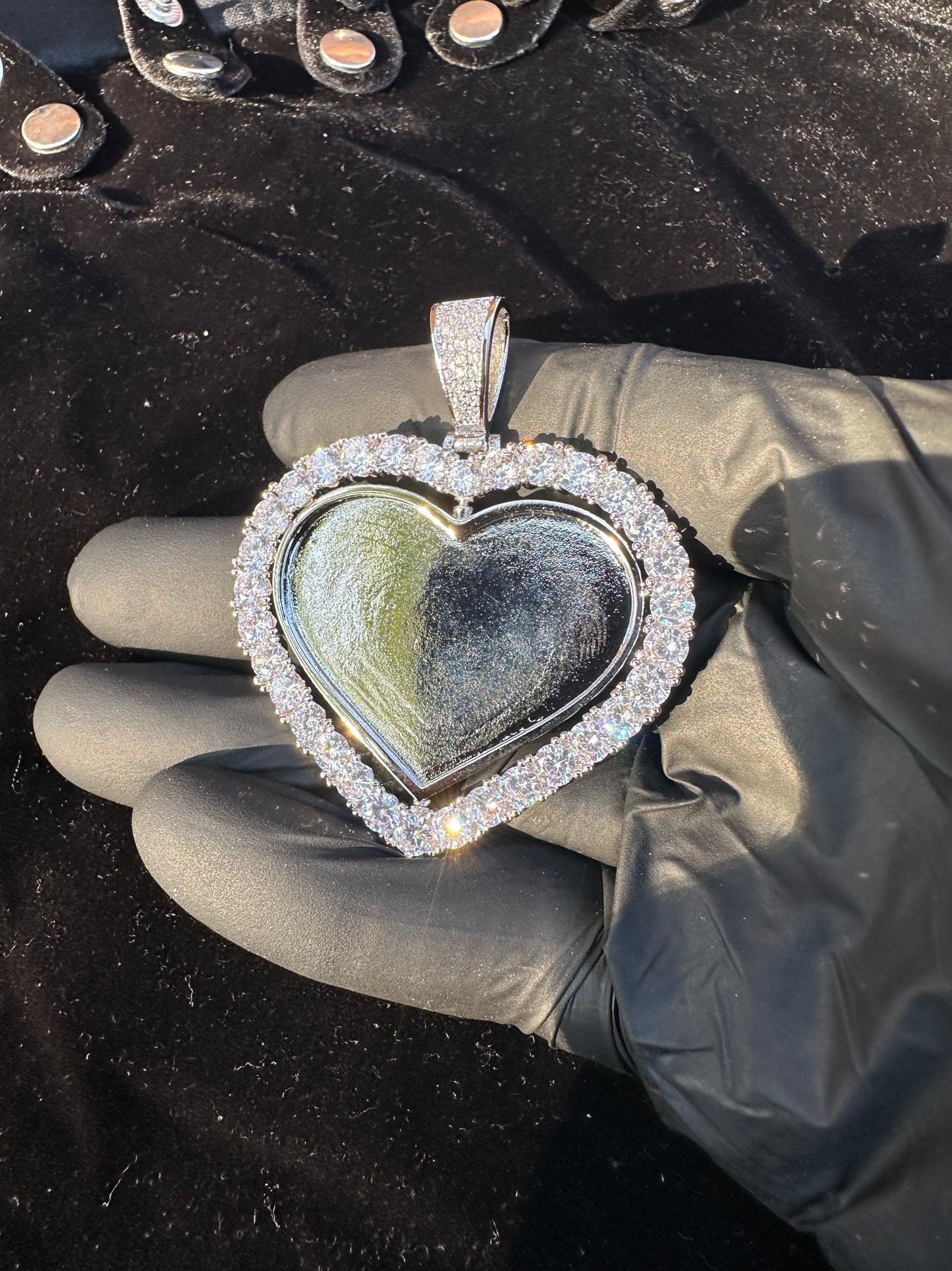 Double photo heart pendant