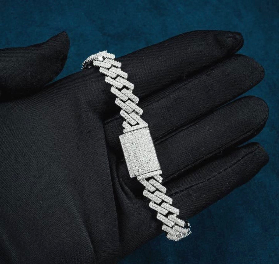 8mm Moissanite Cuban Link Bracelet