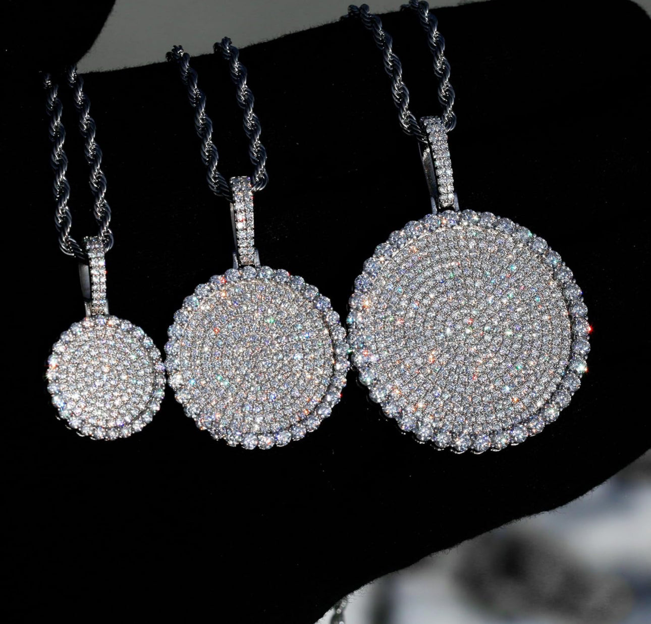 VVS1 Moissanite Round Circular pendant