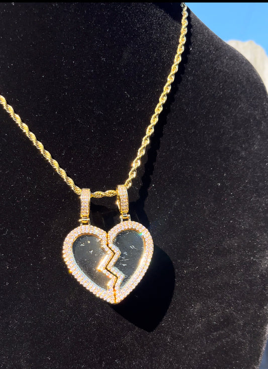 Broken heart pendant